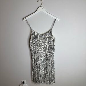 Old Navy White and Black Floral Smocked Dress | Size Large